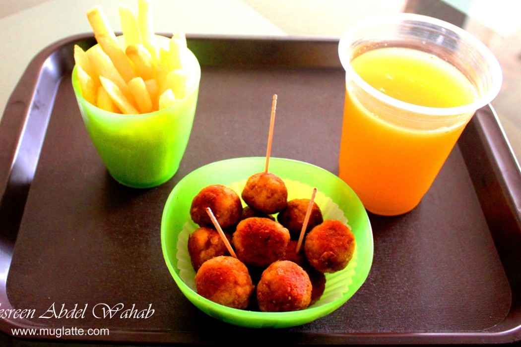 كرات الدجاج للأطفال