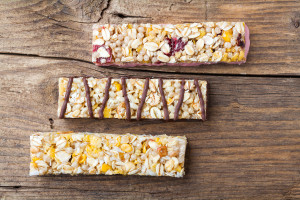 ألواح الإفطار  Breakfast bar  جرانولا بارز